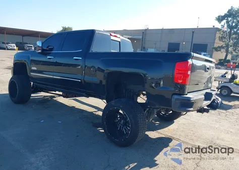 2015 Chevrolet Silverado 2500Hd High Country z USA, uszkodzony, nr VIN 1GC1KXE81FF536175